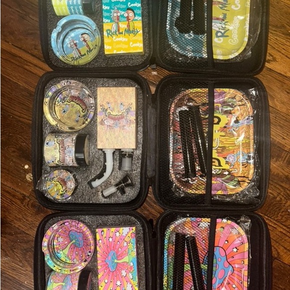 Colorful Smoking Accessory Kit - Picture 6 of 6